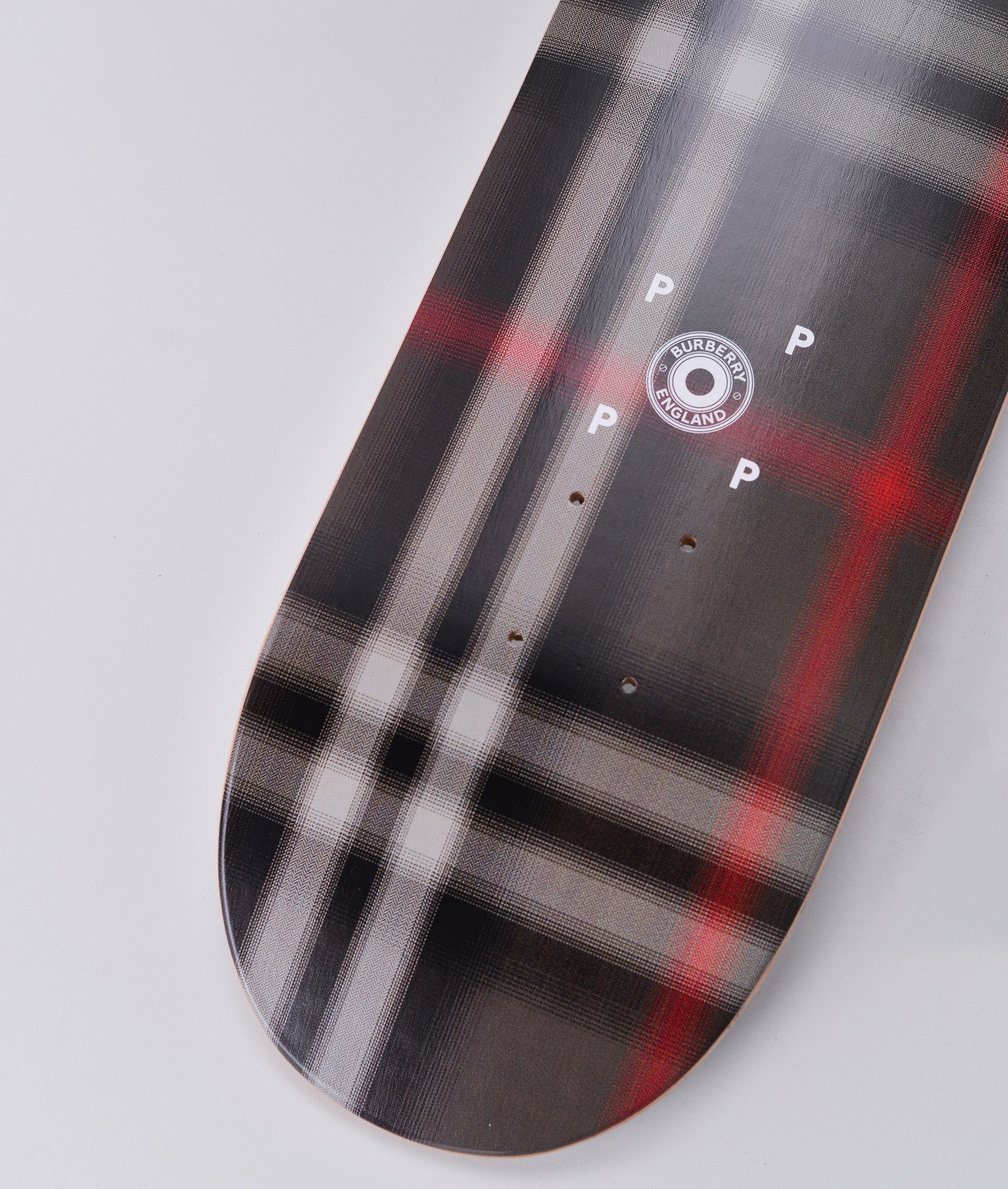 Burberry & Pop Skateboard 2