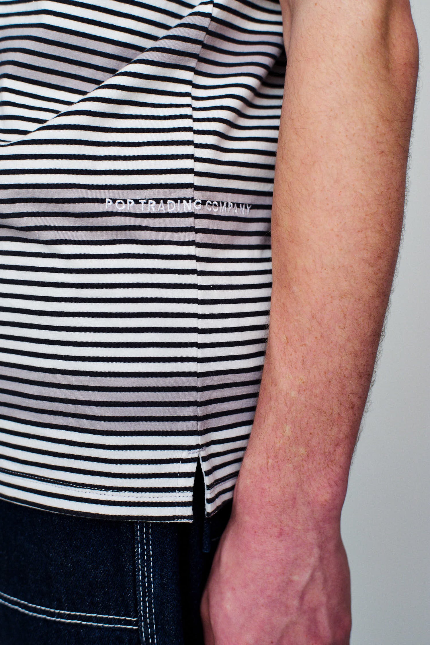 Pop Harde Striped Pocket T-Shirt Anthracite/White