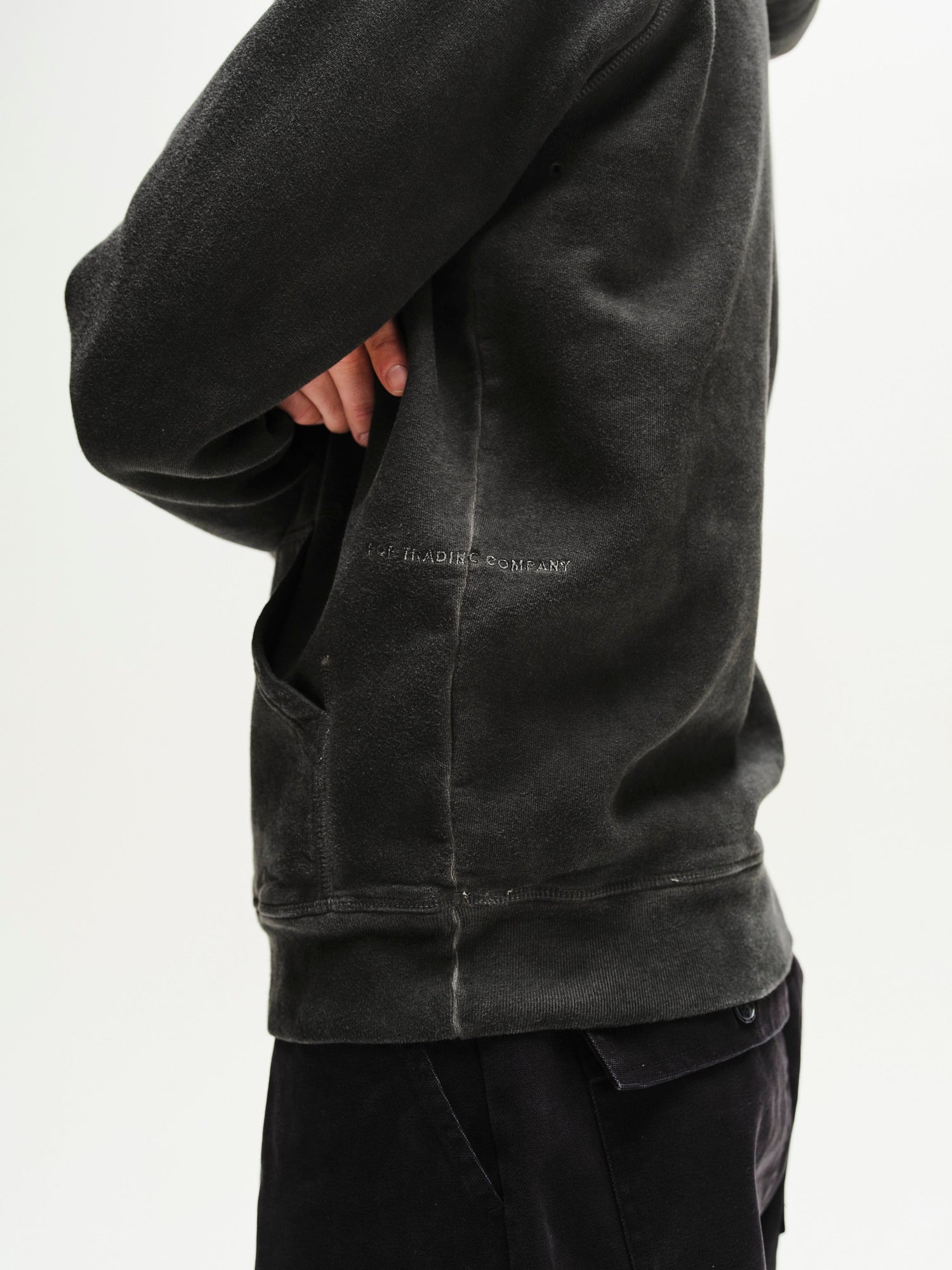 Pop Japan Exclusive Arch Hooded Sweat Washed Black