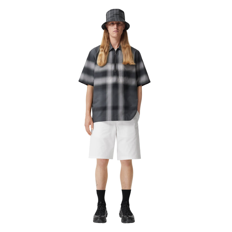 Burberry & Pop Short White