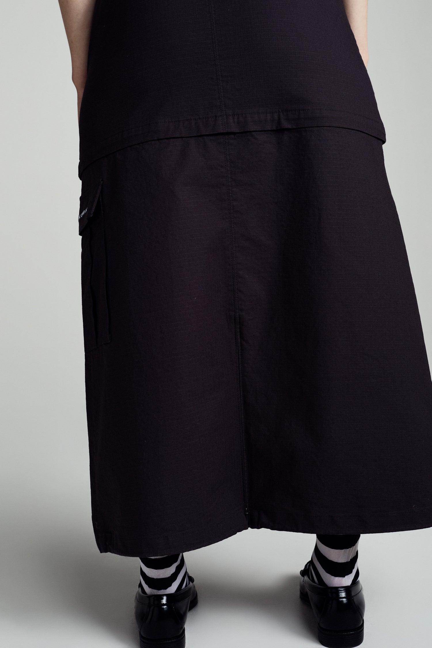 POP Sophie Zip Off Skirt Anthracite