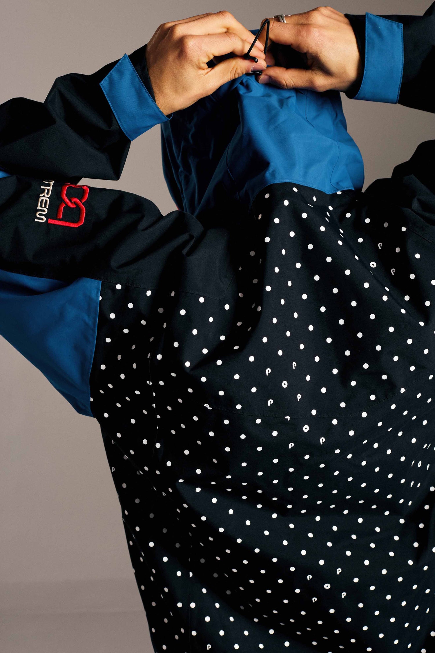 POP & BERGHAUS KARA-SU 5000 M Black/Limoges