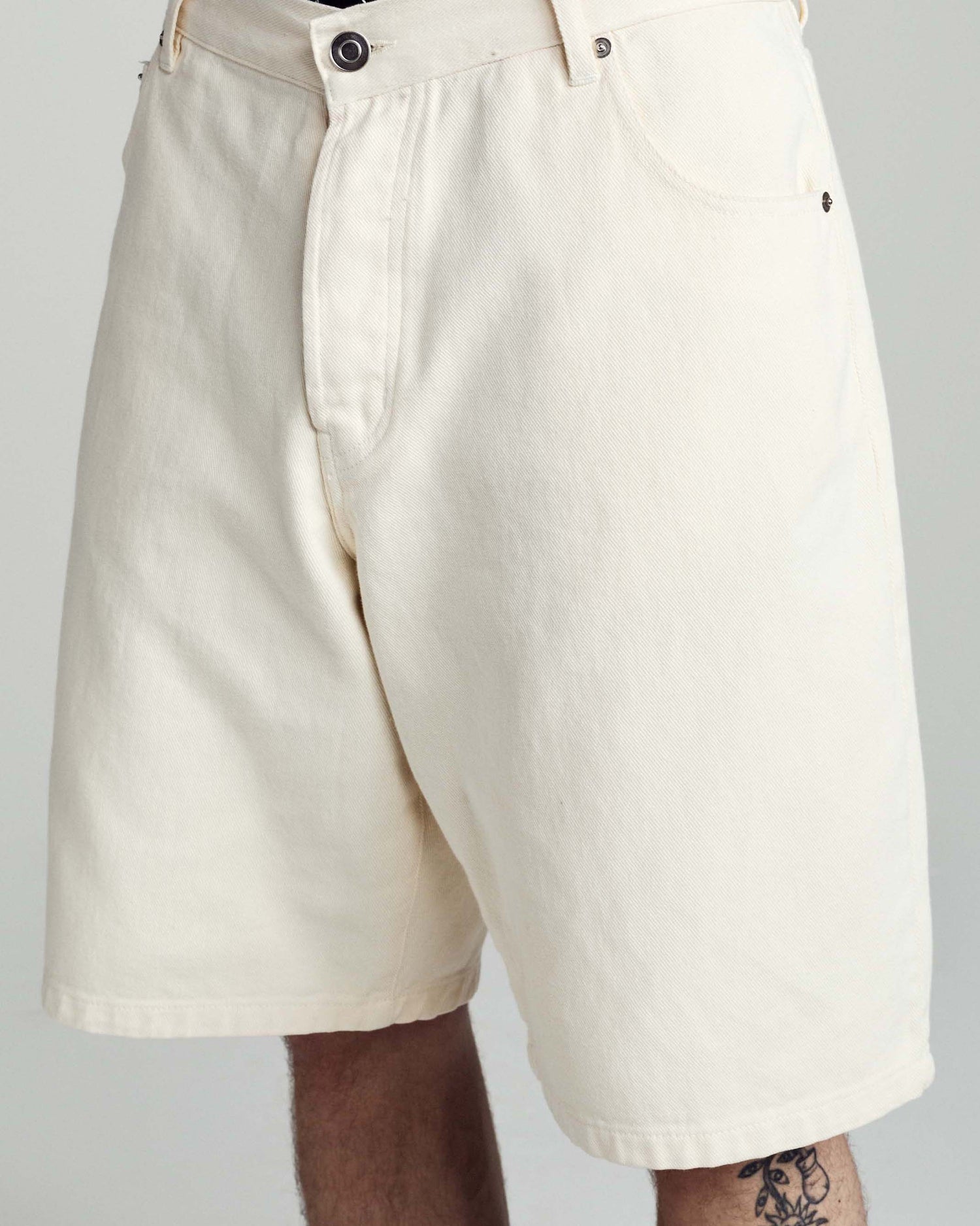 Pop Longer DRS Shorts Off White